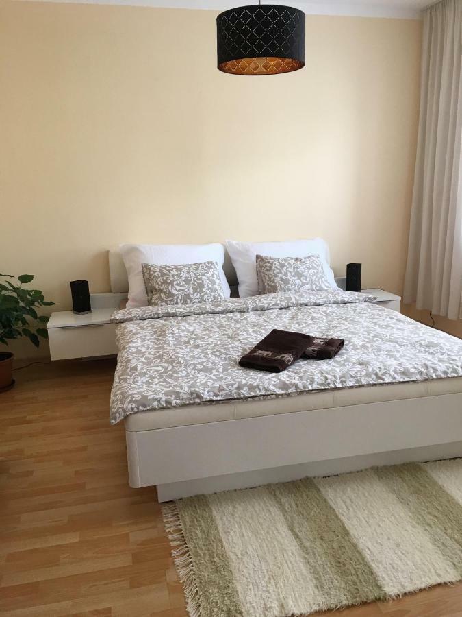 Apartment In The Garden Drzovice Ngoại thất bức ảnh